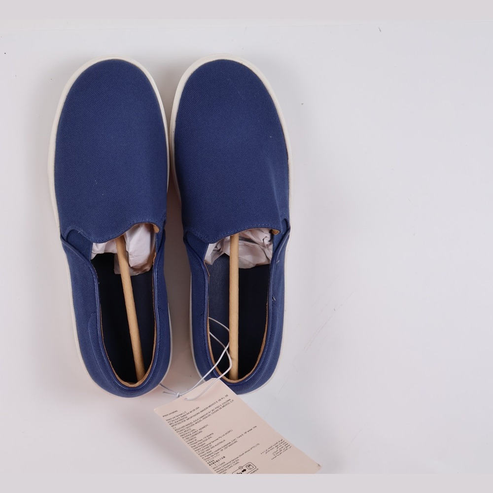 Amazon Essentials Canvas Slip On Sneakers Navy Blue Solid Size 5 NWT